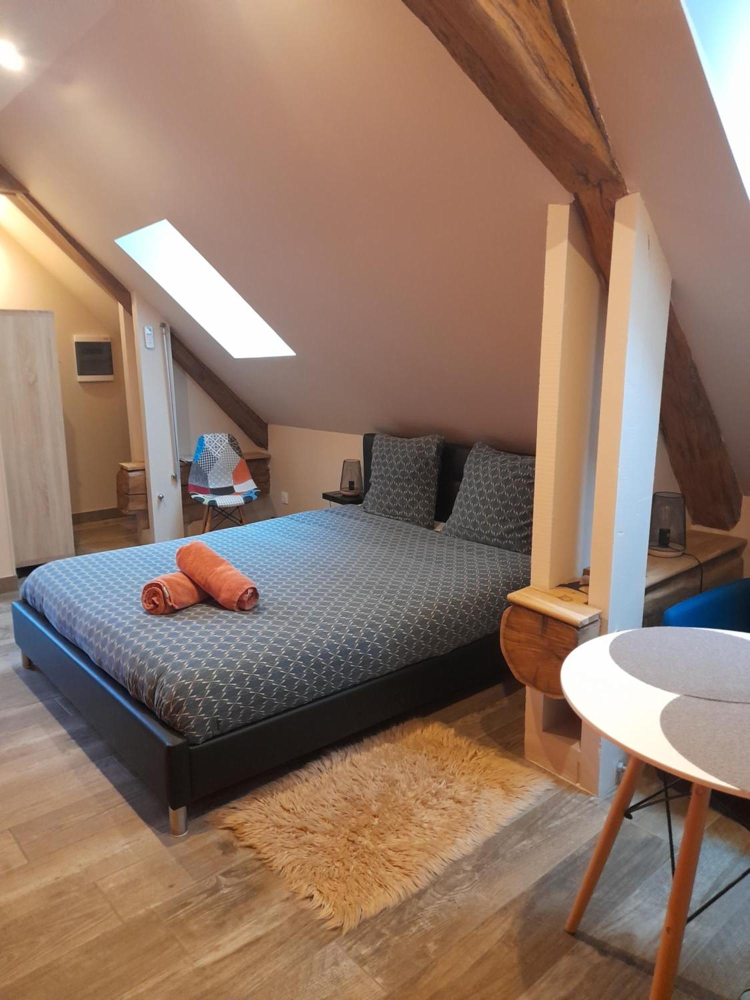 Chambre D'Hotes Sophora - Les Cles Des Lys Bed and Breakfast Moret-sur-Loing Exteriör bild